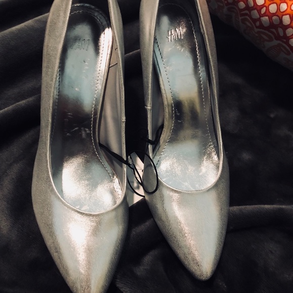 NWT~ H&M~METALLIC SILVER HEELS~ SIZE US 10, EU 40 - Picture 6 of 6